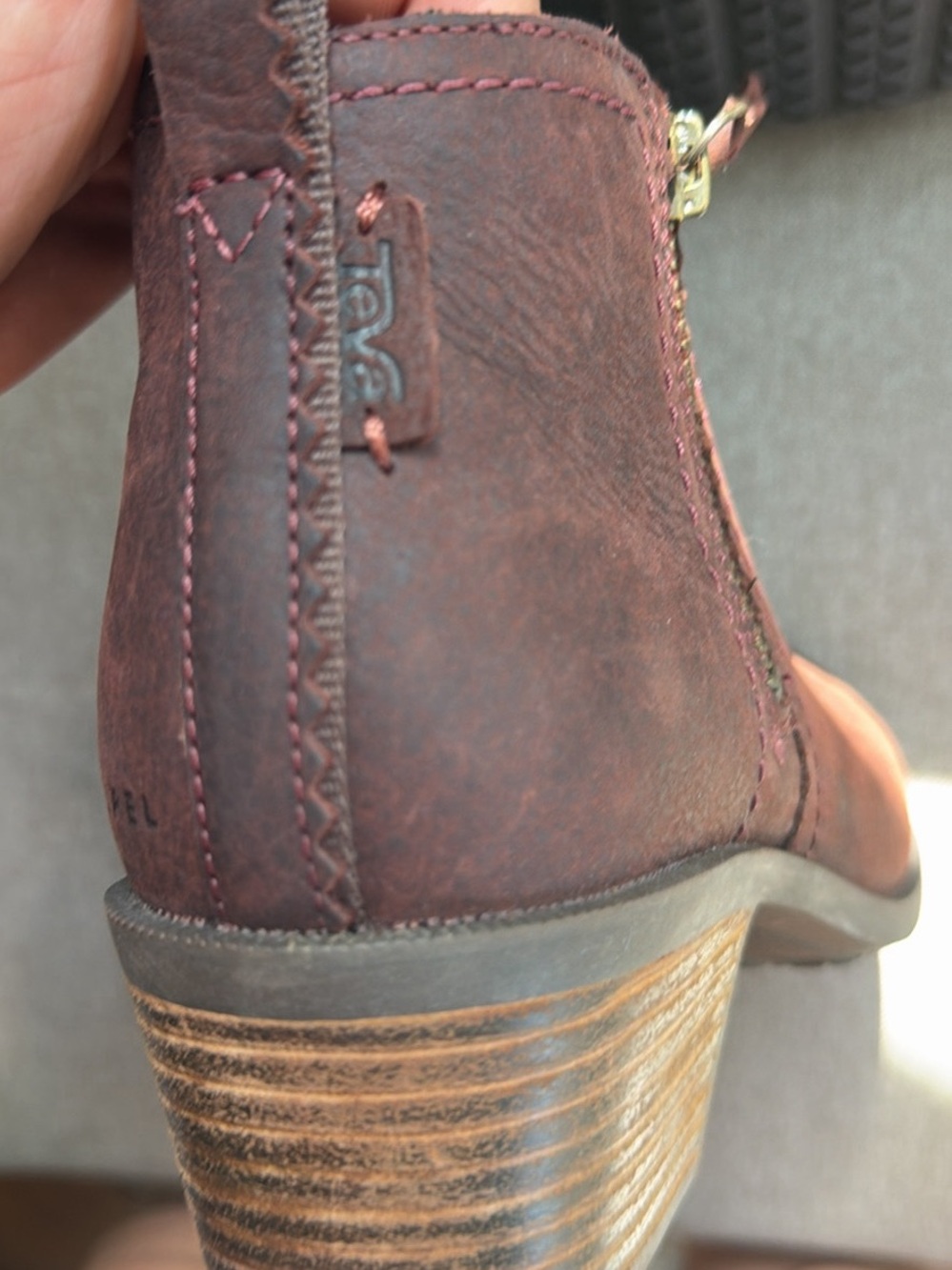 Teva Burgundy Leather Ankle Booties with Side Zip size 7.5 - Picture 6 of 9